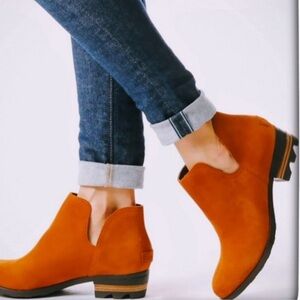 SOREL Lola Orange Suede Cut-outlet Ankle Boots for Women ~ New